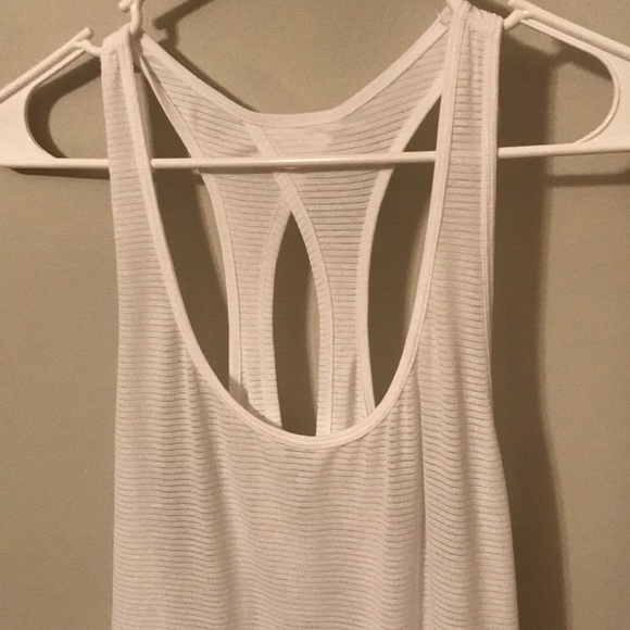 Tie back workout tank, open back tank, open back workout tank - Picture 5 of 8